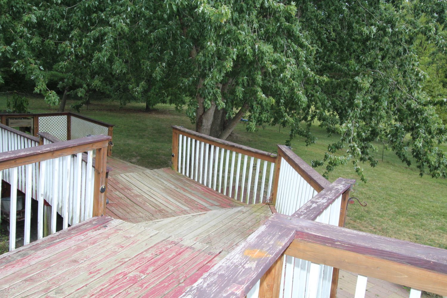 6040 Lerna Rd, Mattoon, IL 61938